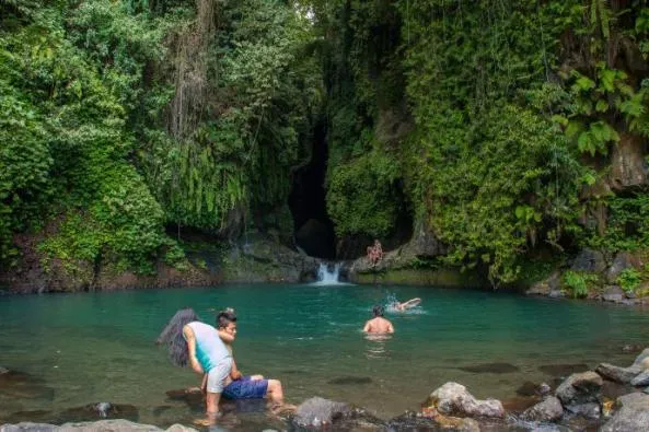 Bali Jungle Trekking Sambangan Waterfall Point