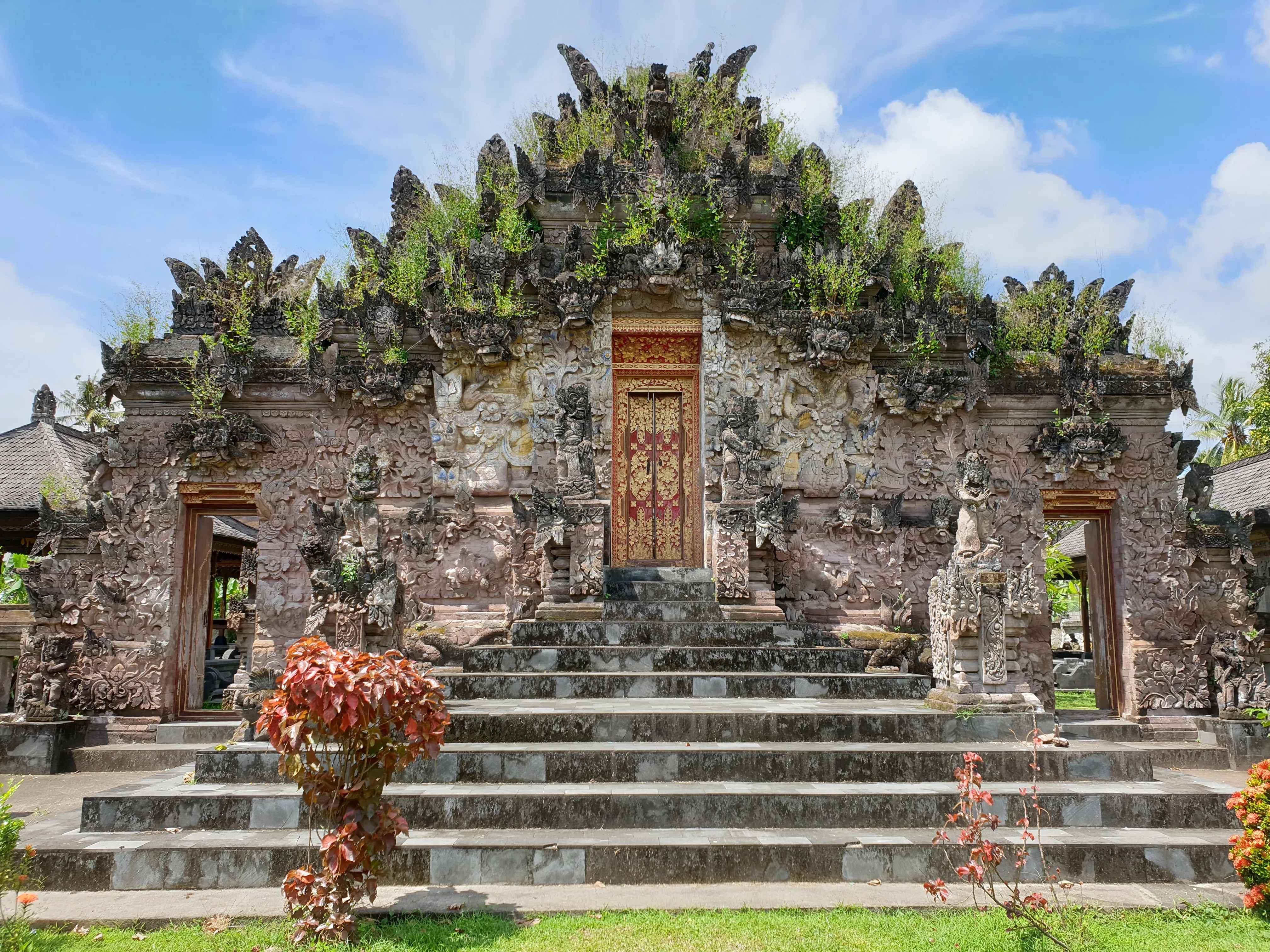 Beji Sangsit Temple