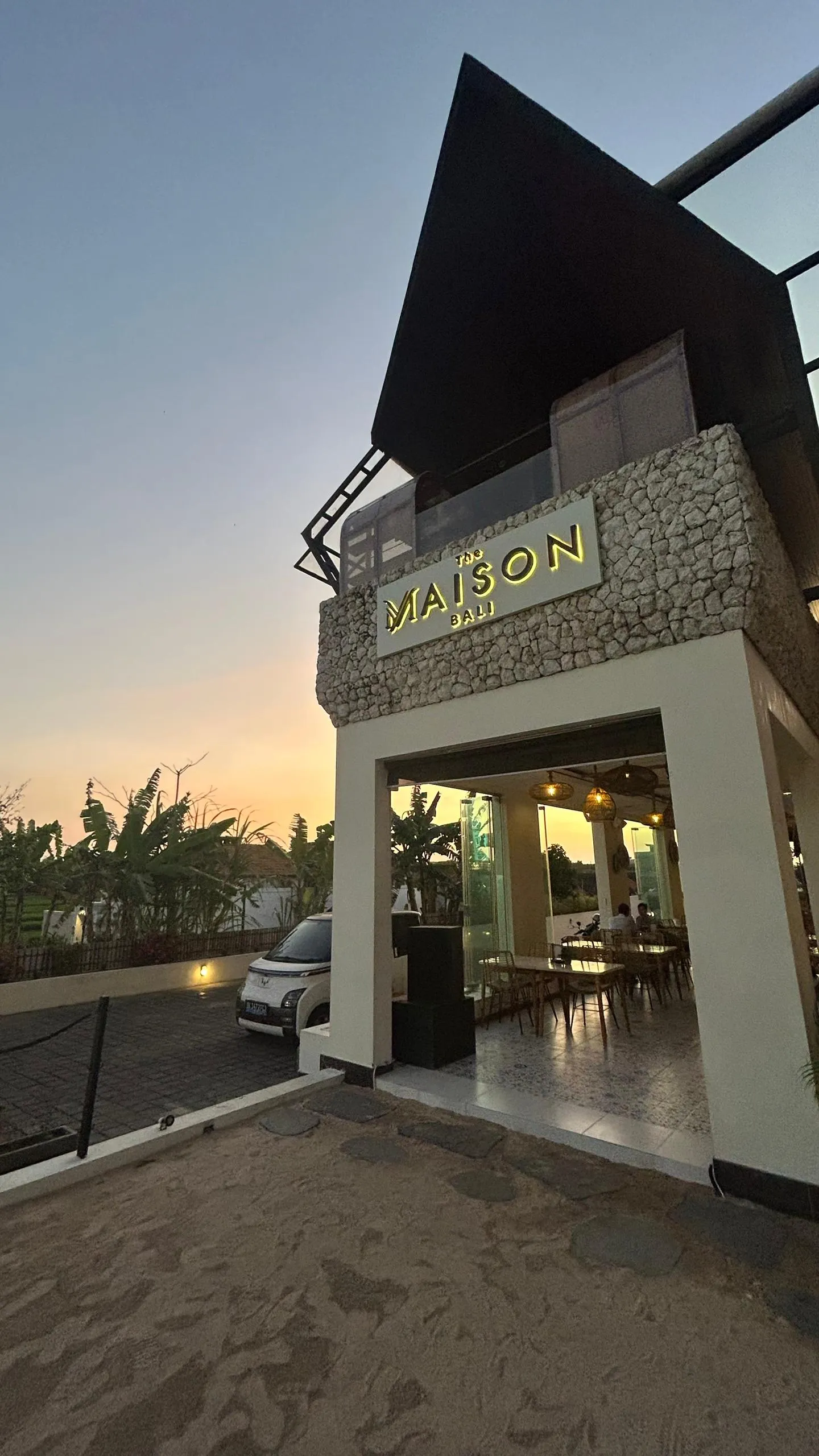 De Maison Bali Restaurant & Bar