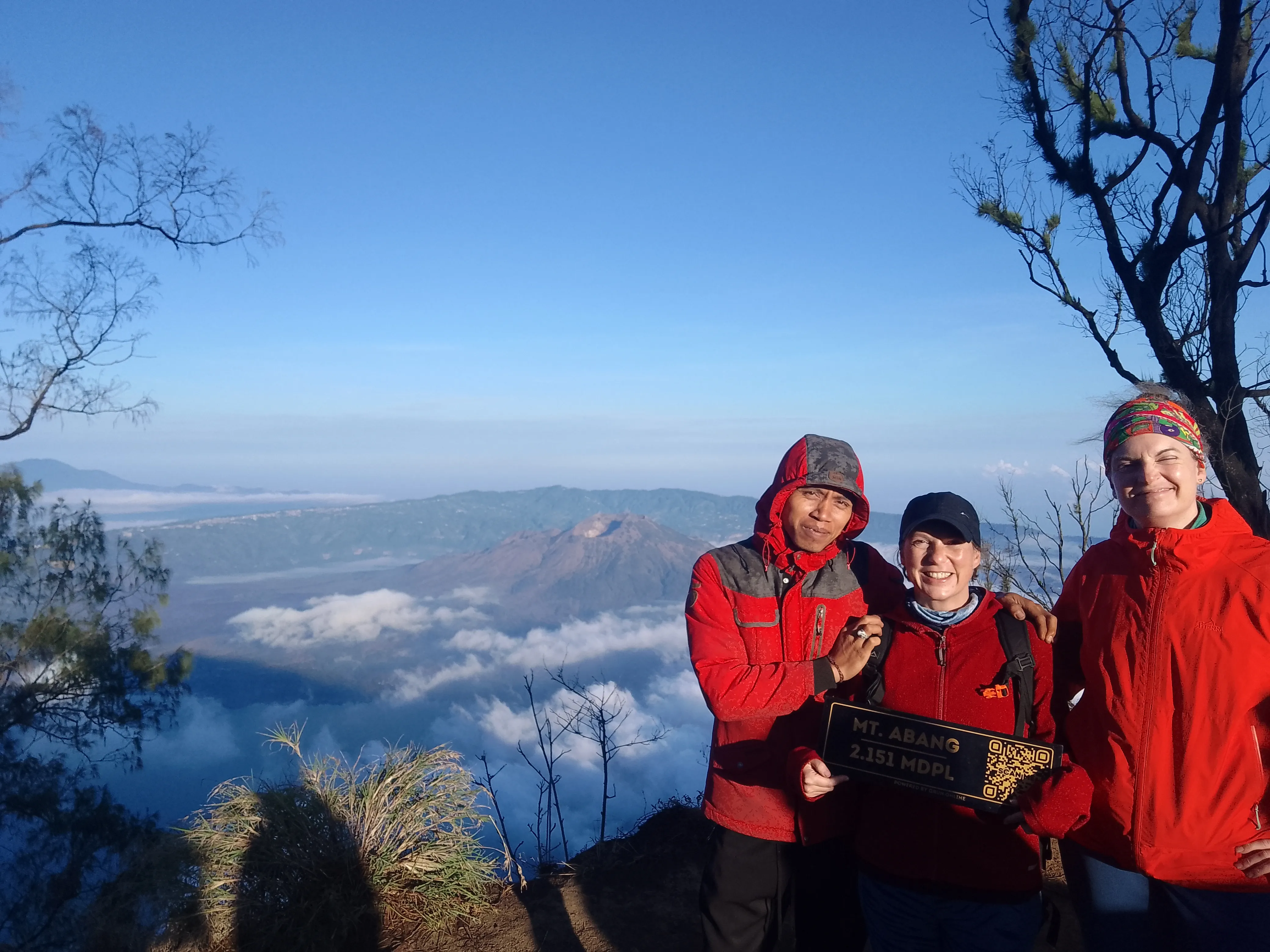 Hikking guide mount abang
