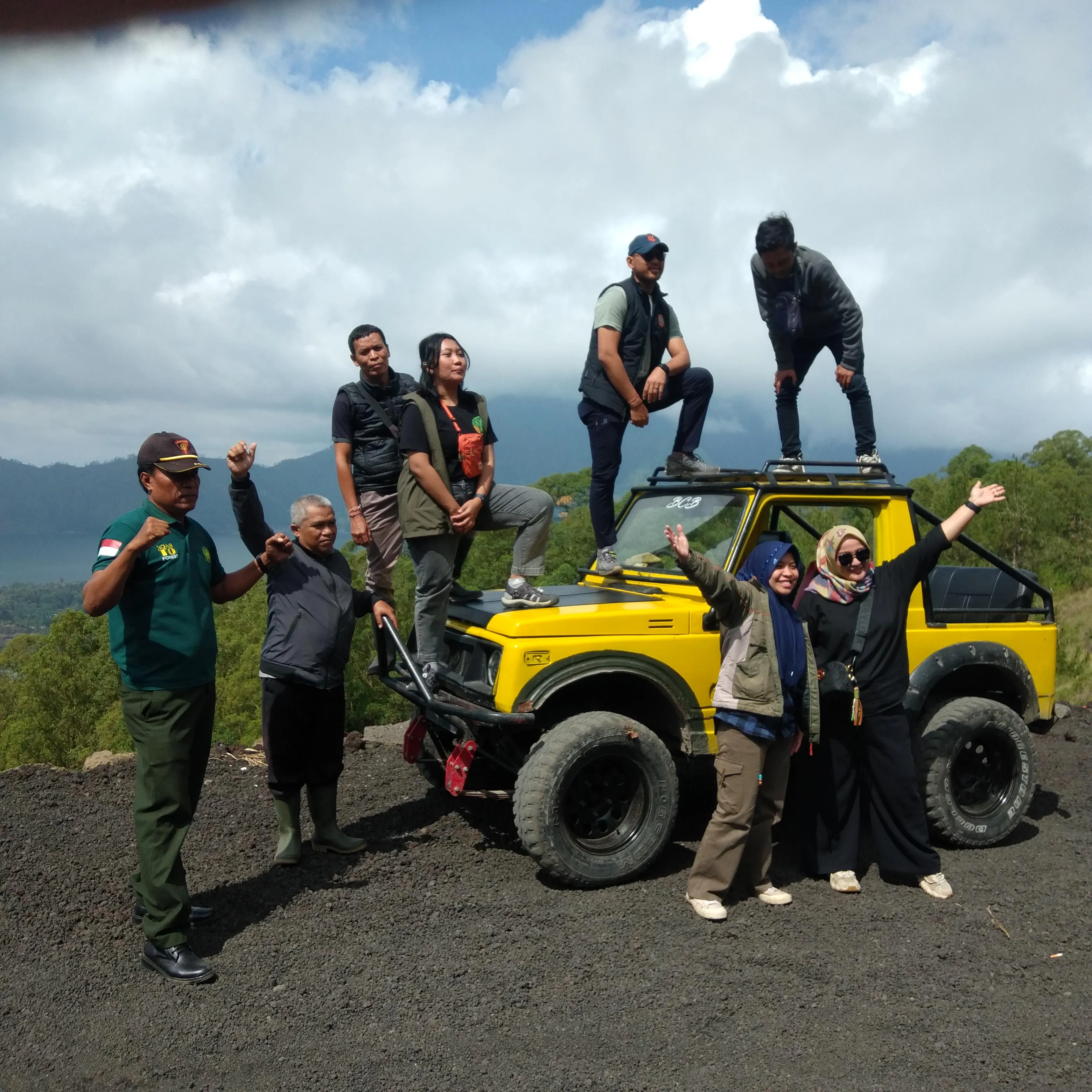 Kintama Jeep Tours