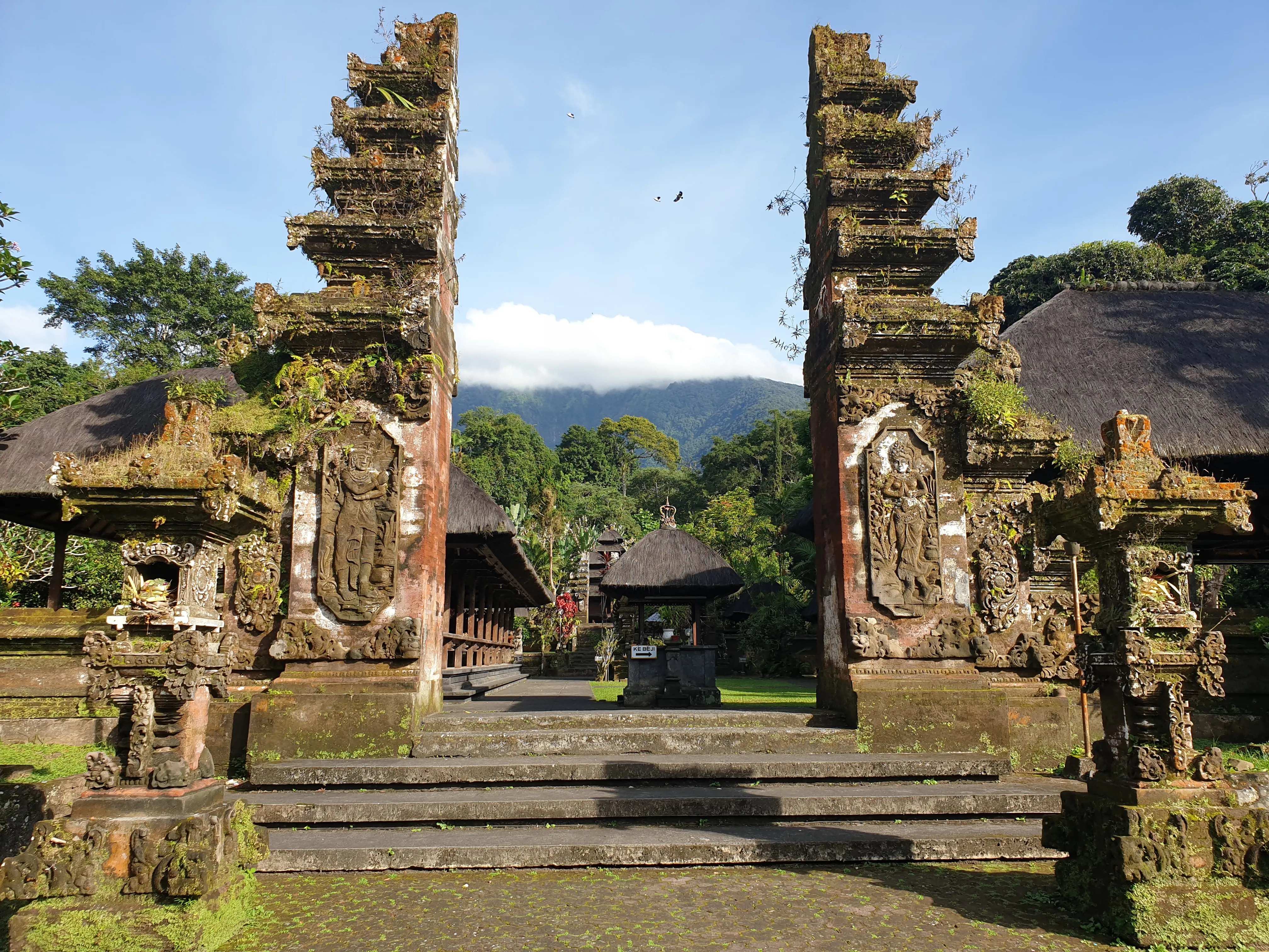 Luhur Batukau Temple