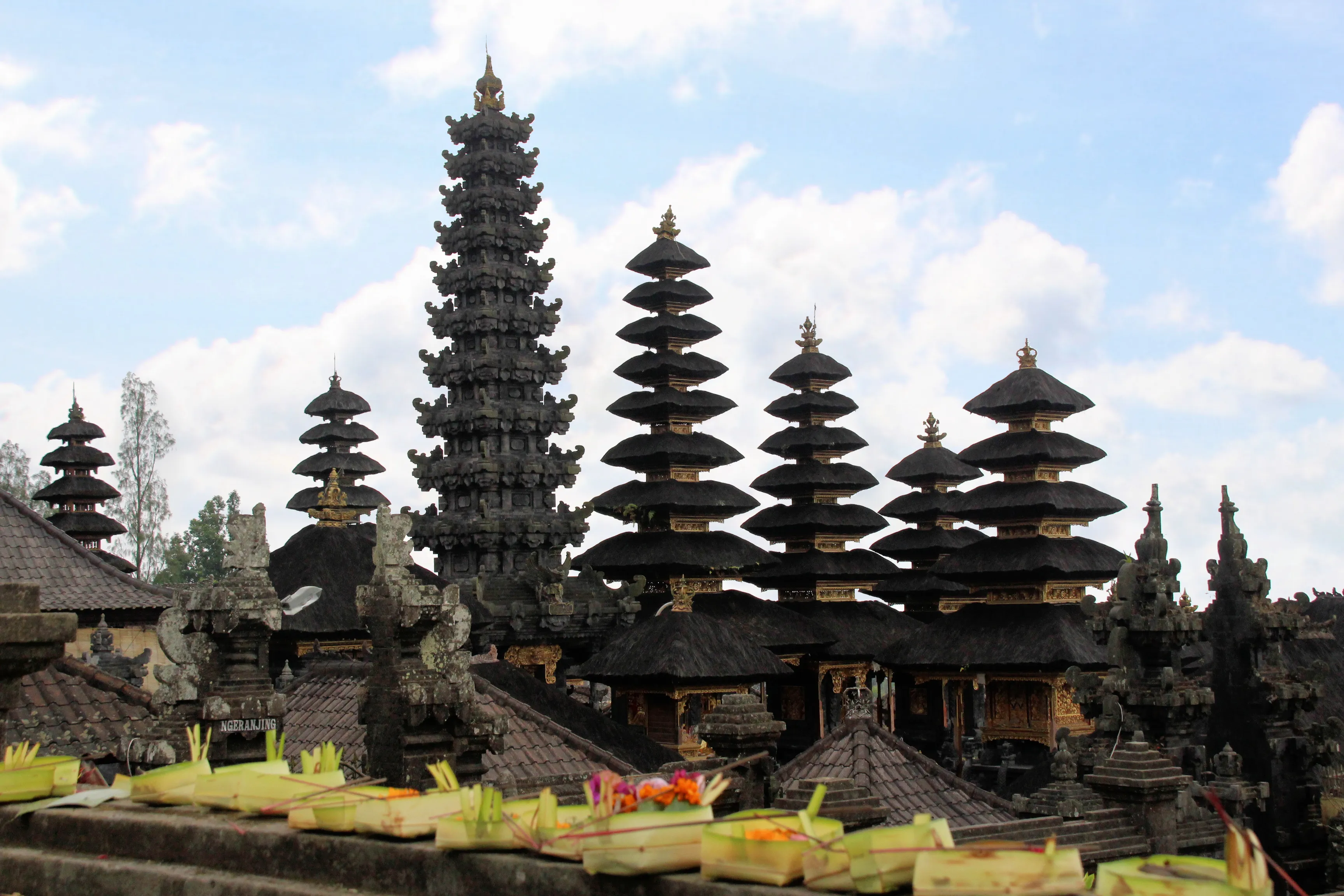 Pura Pedharman Ida Bhatara Dalem Sri Aji Kresna Kepakisan