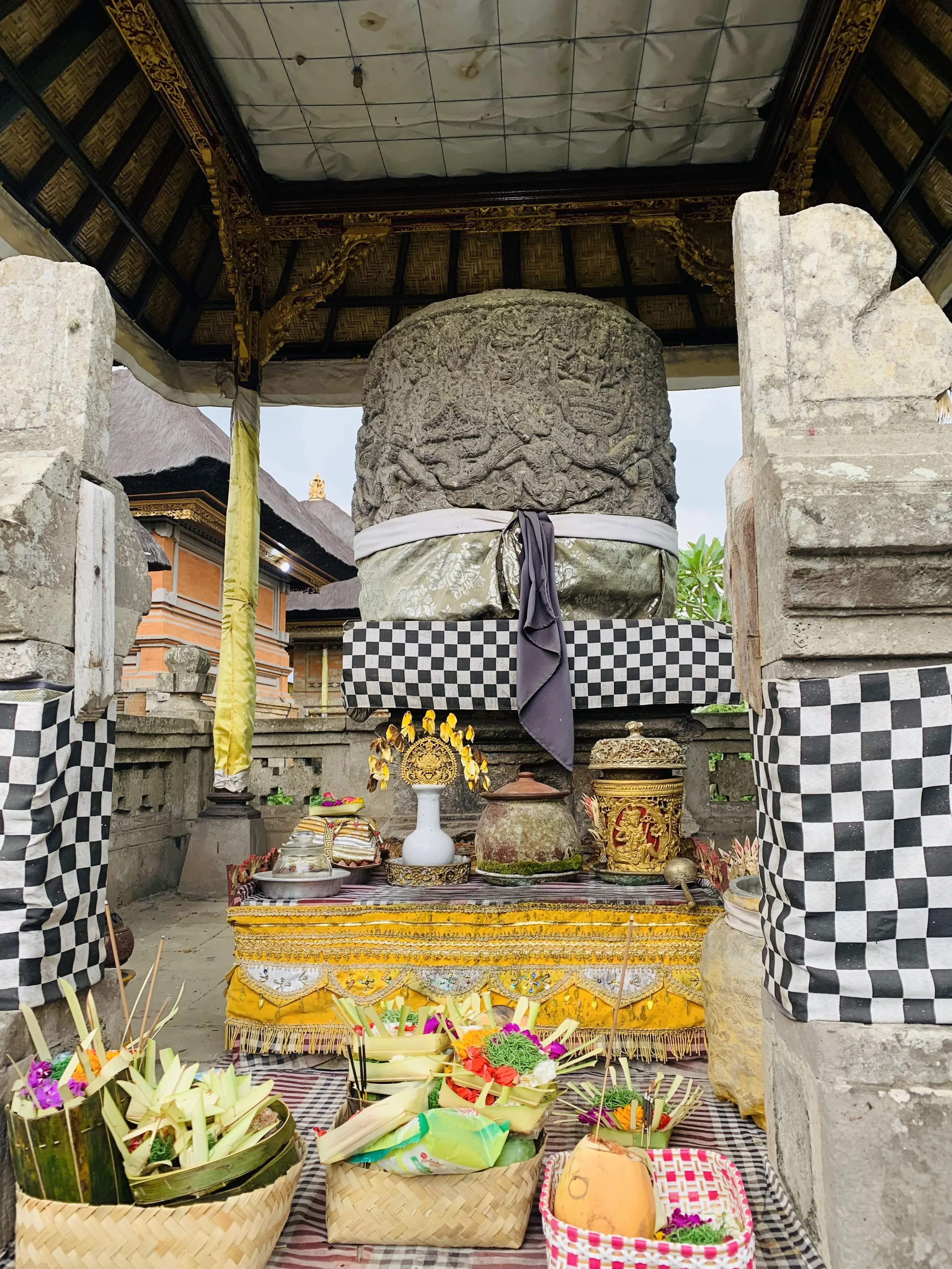 Pura Pusering Jagat