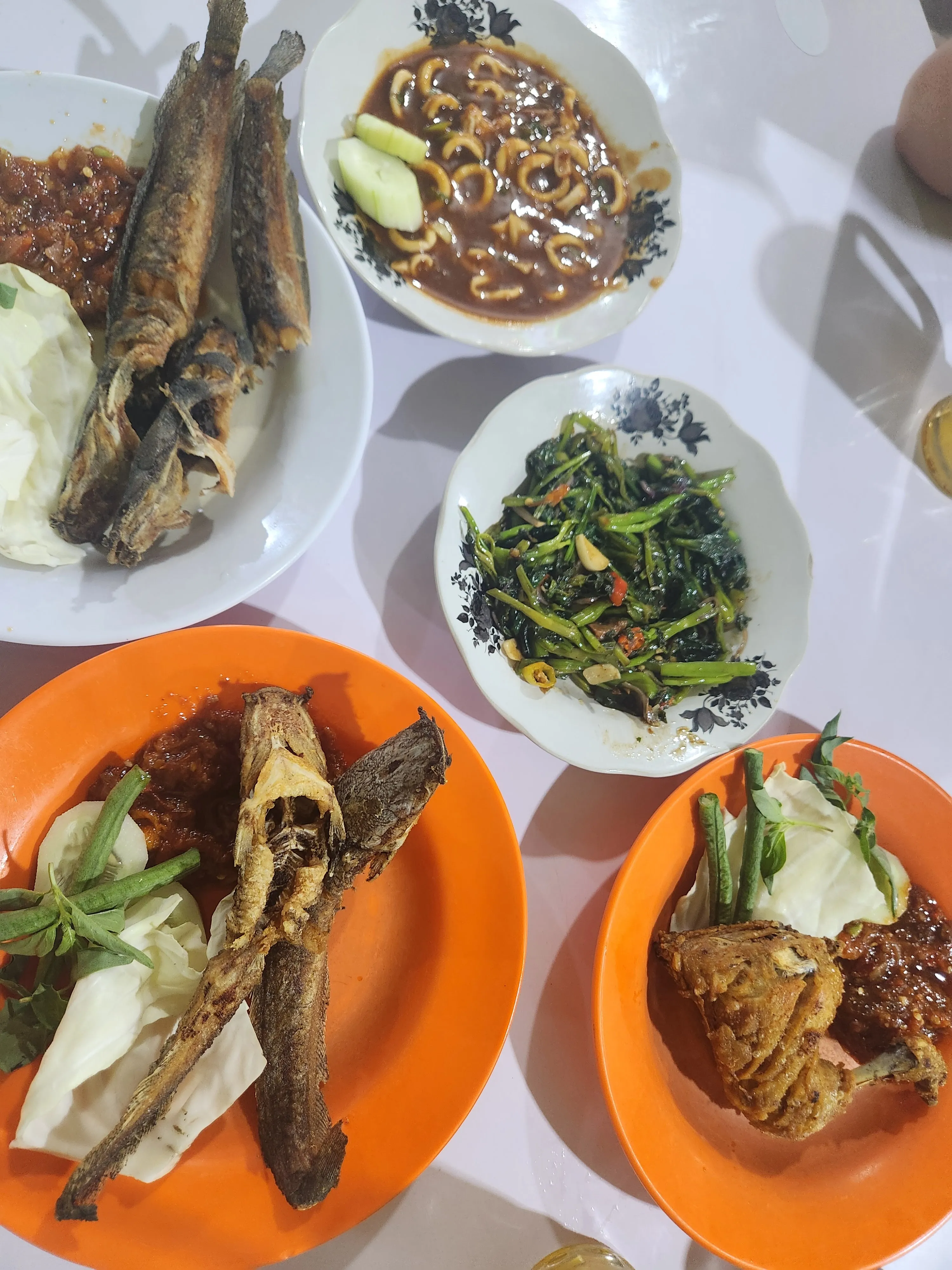 SEA FOOD CAK RIE
